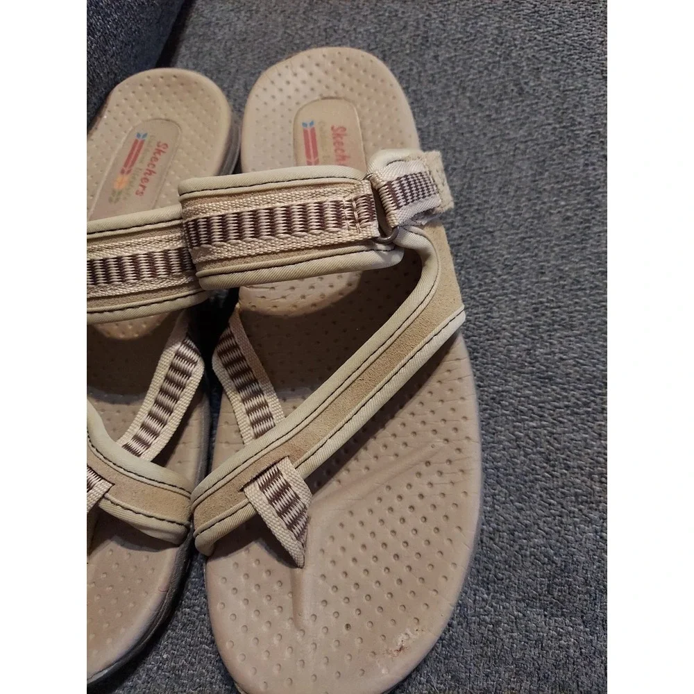 Skechers Women's 8 Reggae All Natural Outdoor Lifestyle Taupe Sandals Adjustable